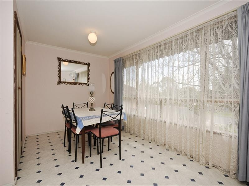 32 VISTA Drive, Chirnside Park VIC 3116