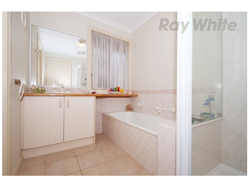 4 Charles Street, Kilsyth VIC 3137