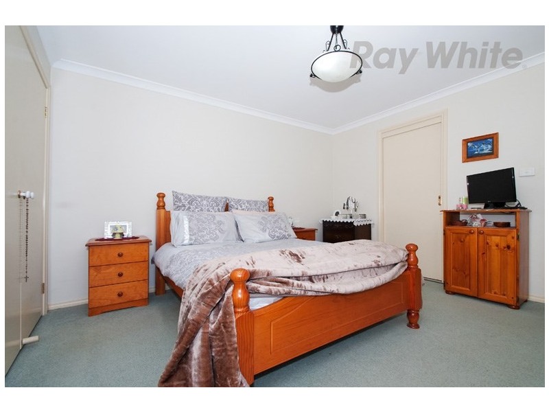 4 Charles Street, Kilsyth VIC 3137