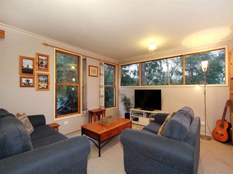 1 GRANDVIEW Avenue, Croydon VIC 3136