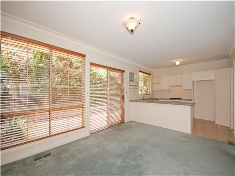 4/12 Mirabel Avenue, Ringwood East VIC 3135