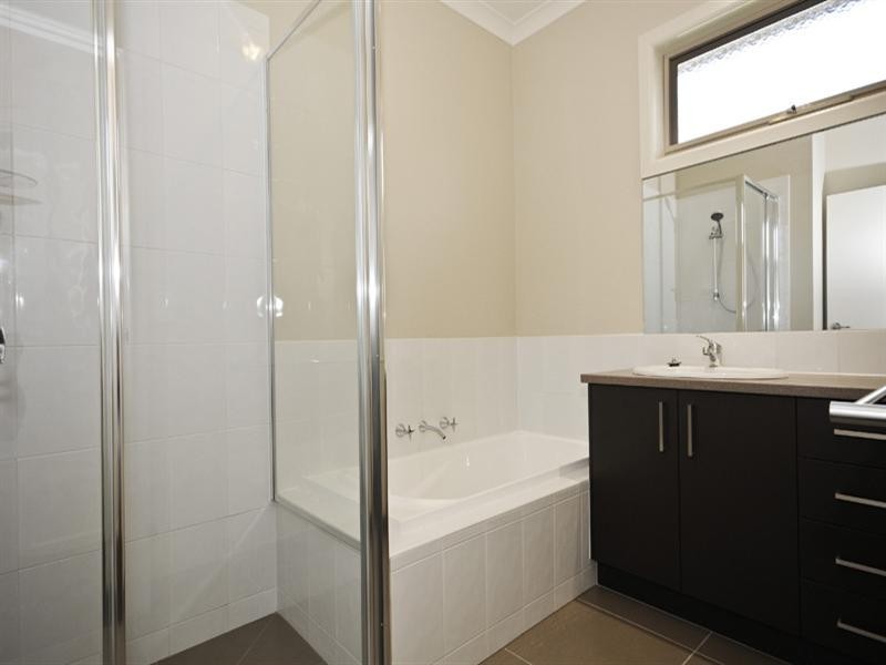 4A Teak Avenue, Ringwood East VIC 3135