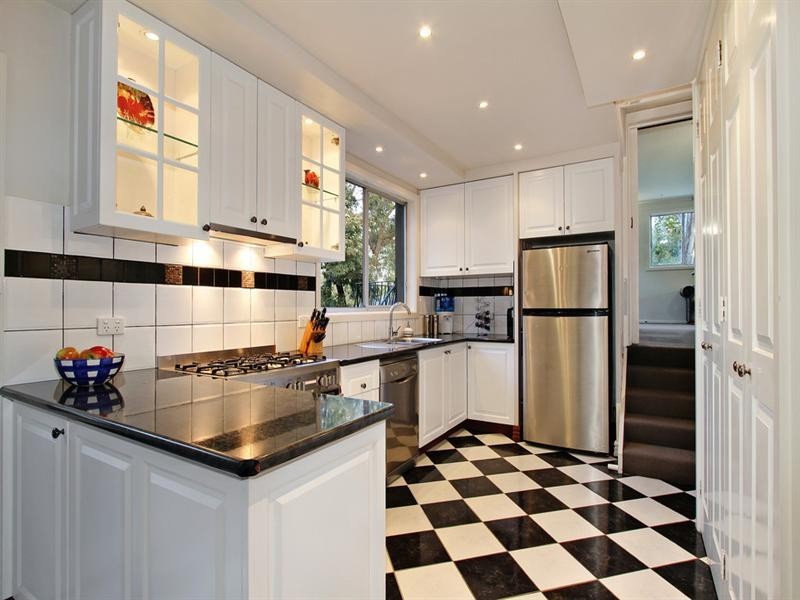 45-47 LONG VIEW Road, Croydon South VIC 3136