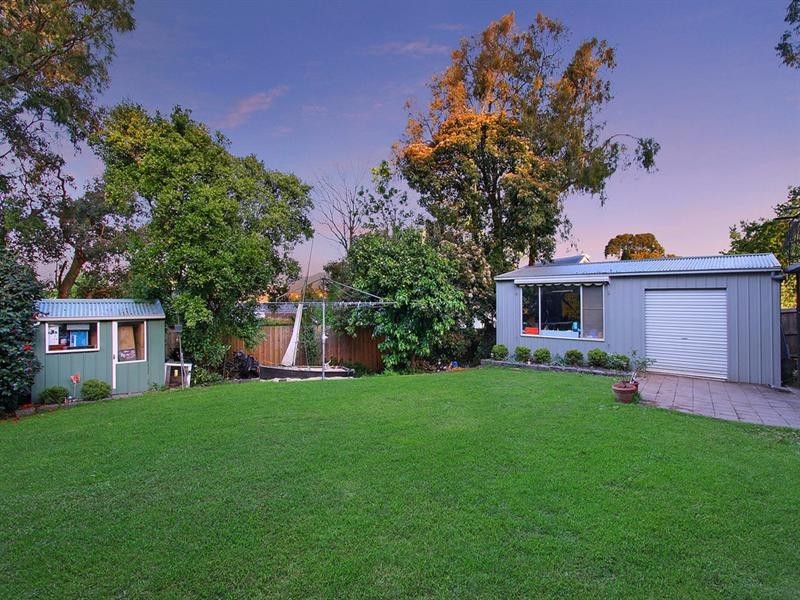 45-47 LONG VIEW Road, Croydon South VIC 3136