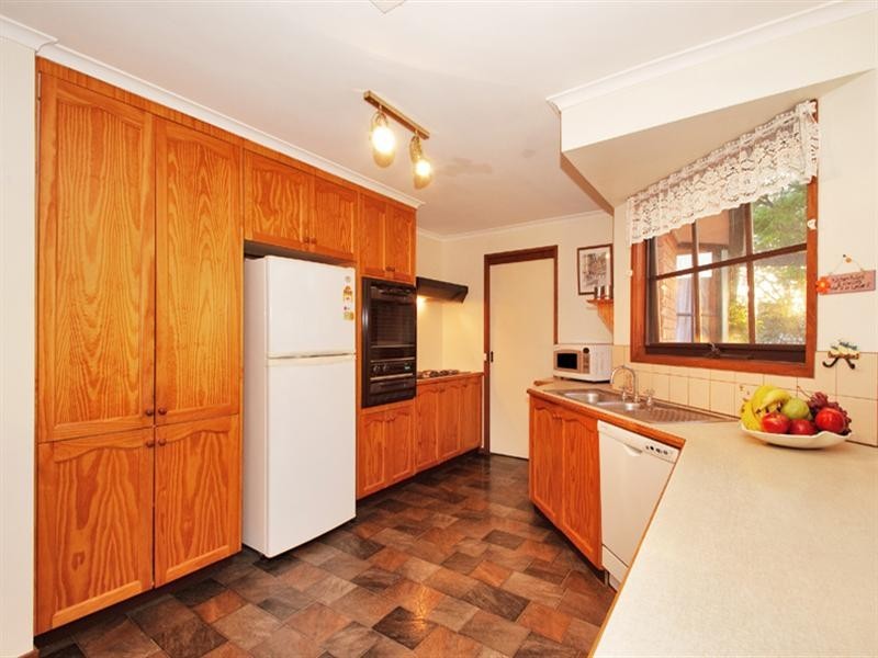 21 SAVANNA Drive, Mooroolbark VIC 3138