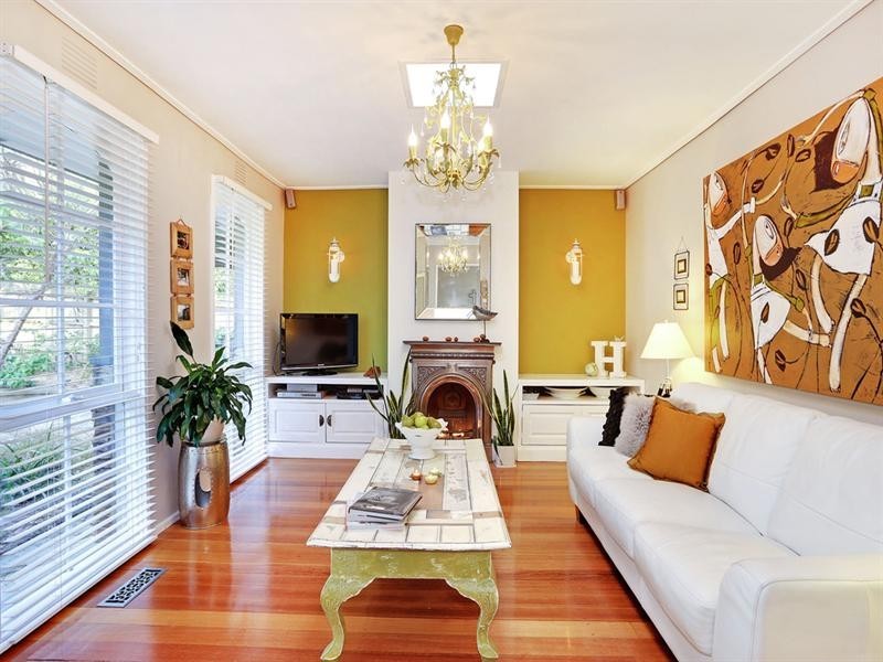 348 CAMBRIDGE Road, Montrose VIC 3765