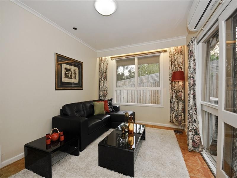 34 MOORE Avenue, Croydon VIC 3136