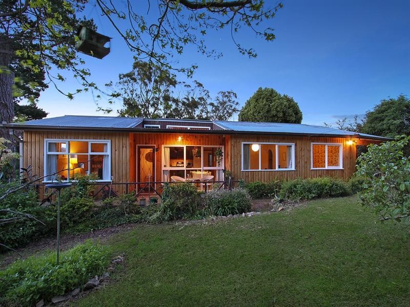 21 MARGARET Road, Mount Evelyn VIC 3796