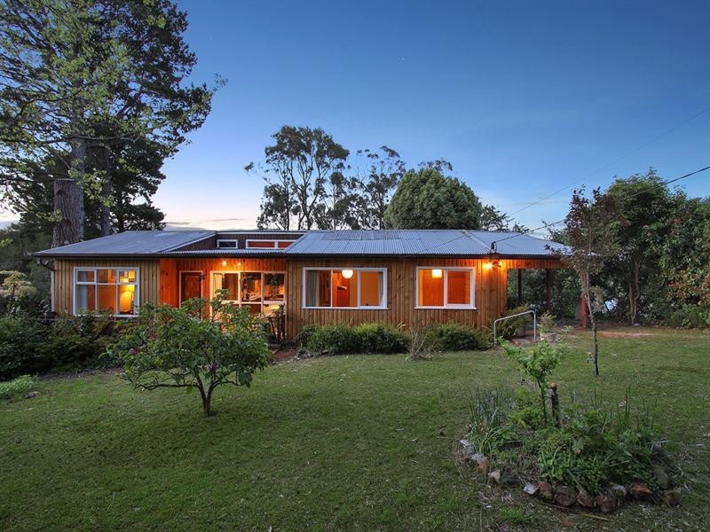 21 MARGARET Road, Mount Evelyn VIC 3796