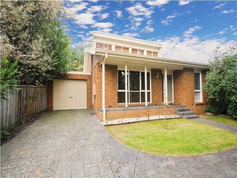 2/60 SURREY ROAD East, Croydon VIC 3136
