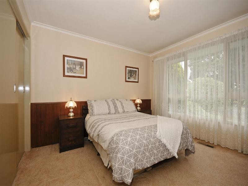 28 BINBROOK Drive, Croydon VIC 3136