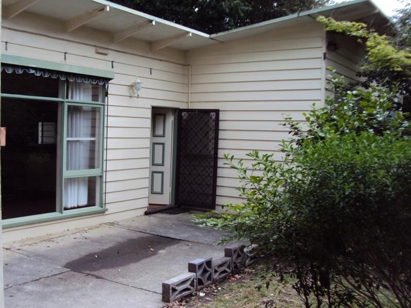 123 Mount Dandenong Road, Ringwood East VIC 3135