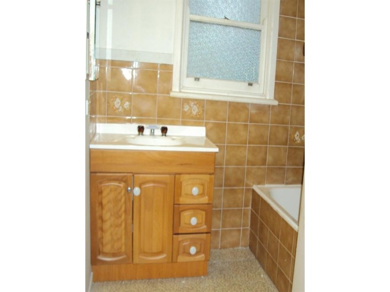 123 Mount Dandenong Road, Ringwood East VIC 3135