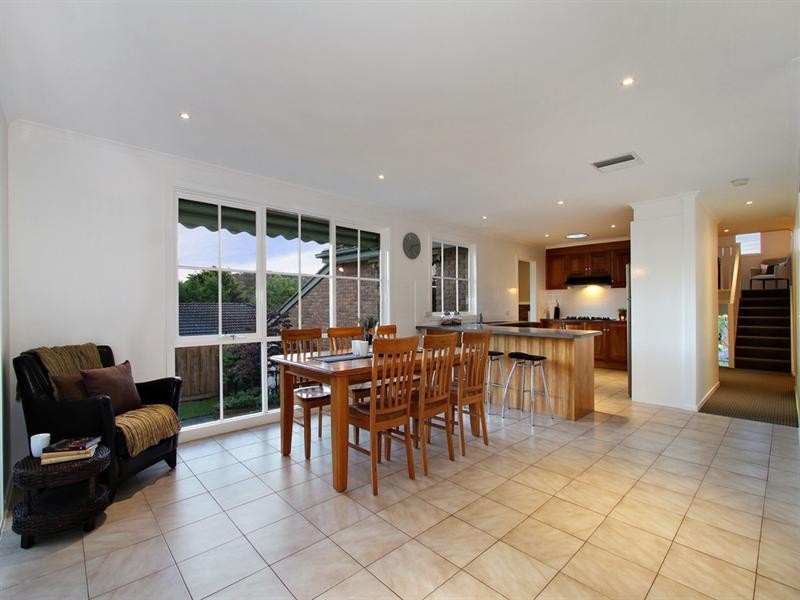 5 LANIER Crescent, Croydon North VIC 3136