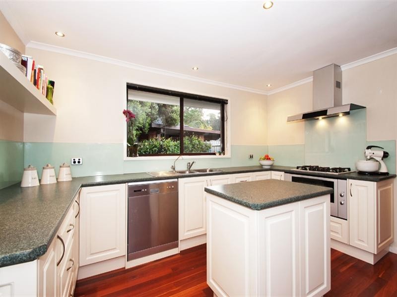 2 ROYMAR Court, Wonga Park VIC 3115