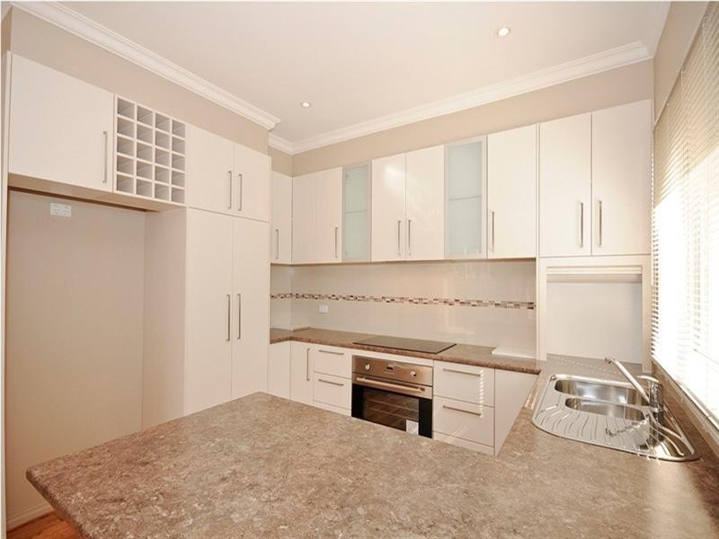 2/5 MOANA Drive, Mooroolbark VIC 3138