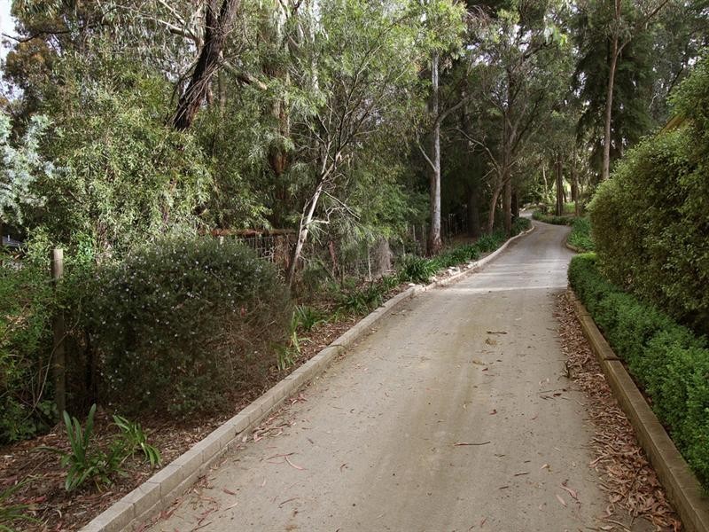 73 HEADS Road, Donvale VIC 3111