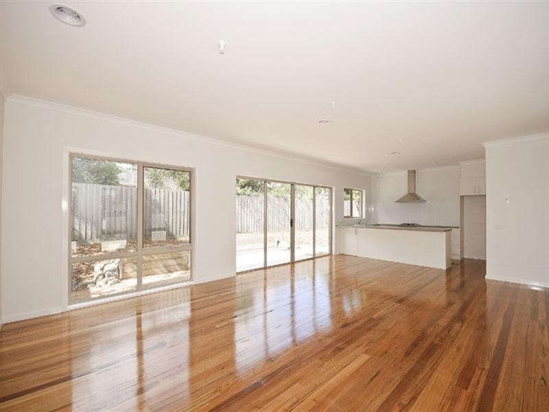 22a Ballantyne Crescent, Kilsyth VIC 3137