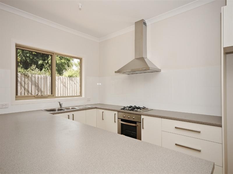 22a Ballantyne Crescent, Kilsyth VIC 3137