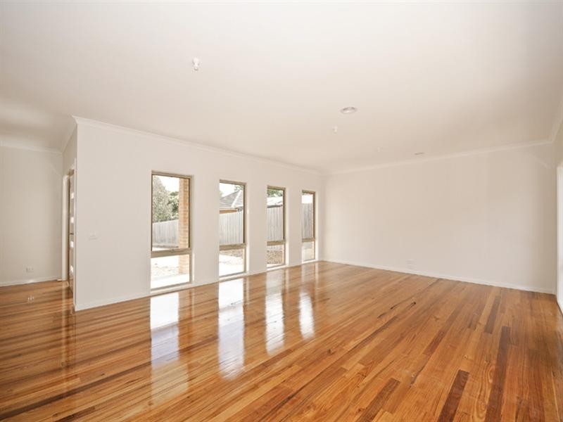 22a Ballantyne Crescent, Kilsyth VIC 3137