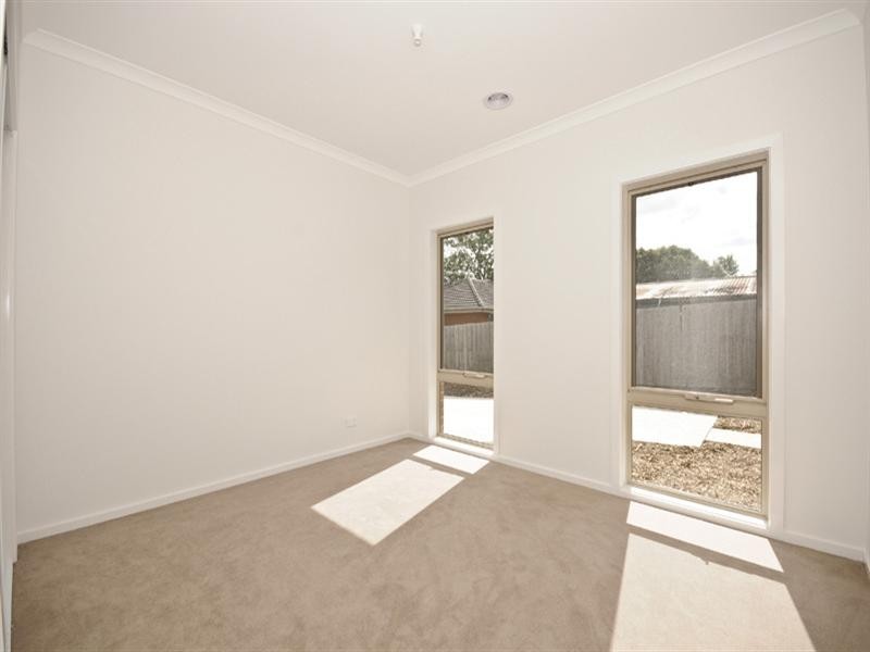 22a Ballantyne Crescent, Kilsyth VIC 3137