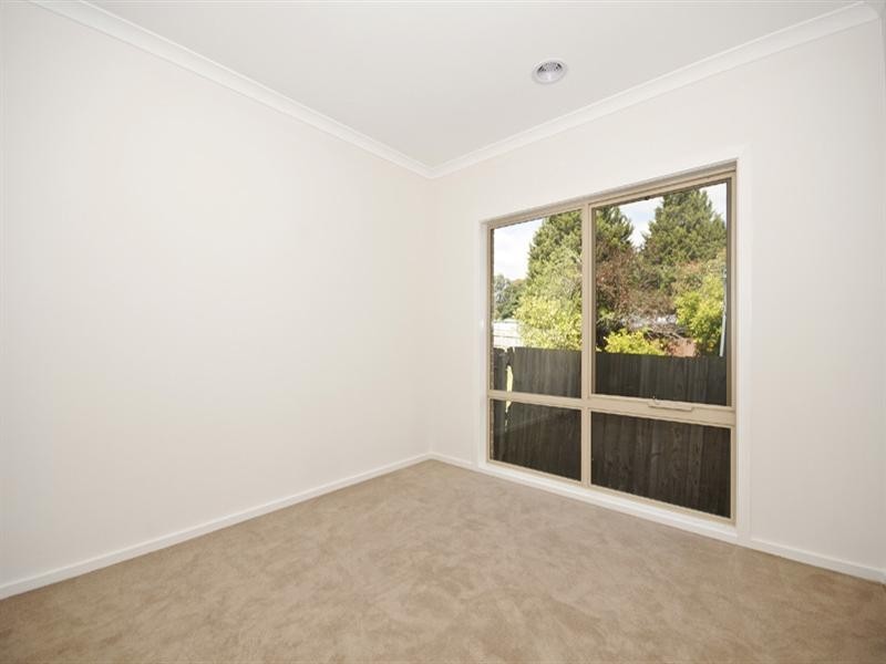 22a Ballantyne Crescent, Kilsyth VIC 3137