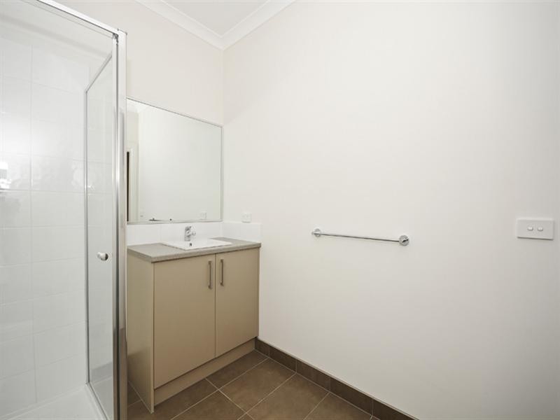 22a Ballantyne Crescent, Kilsyth VIC 3137