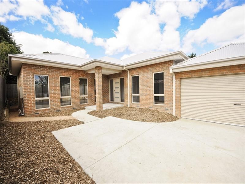 22a Ballantyne Crescent, Kilsyth VIC 3137
