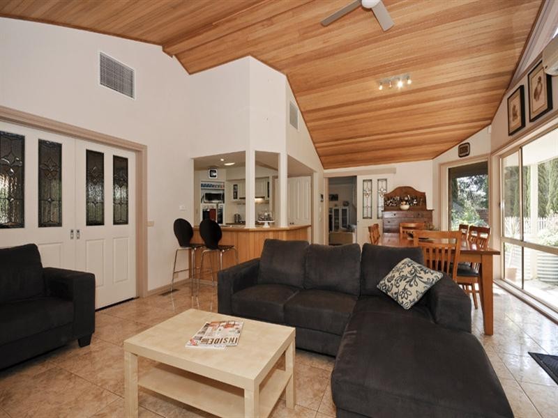 8-9 Independence Rise, Kilsyth South VIC 3137