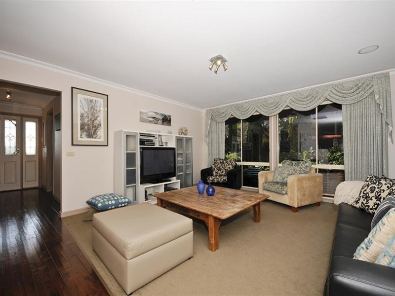 8-9 Independence Rise, Kilsyth South VIC 3137