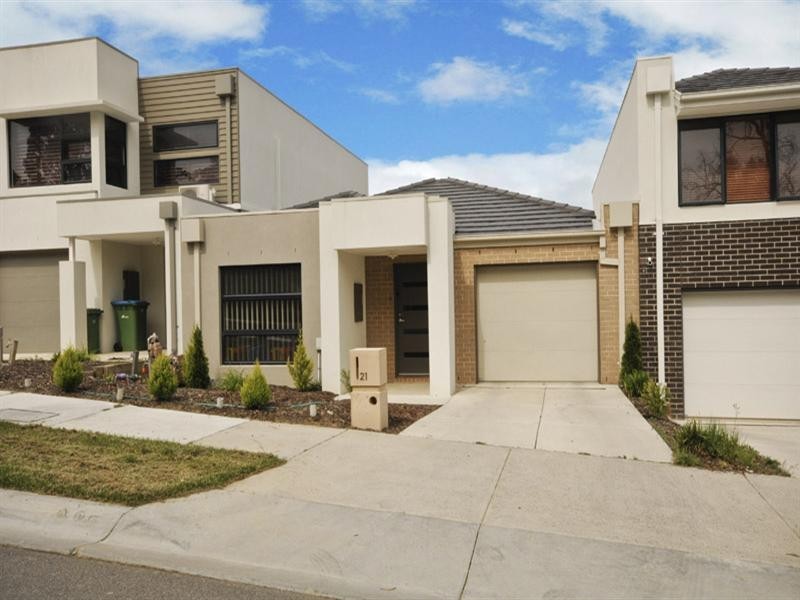 21 HUBBLE Road, Croydon VIC 3136
