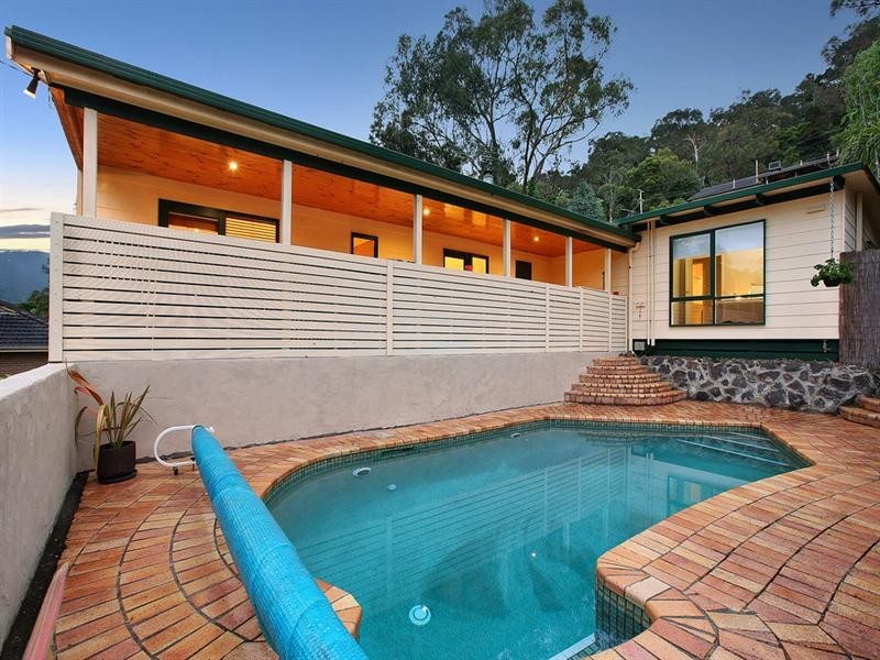 25 OLIVE Grove, Lilydale VIC 3140