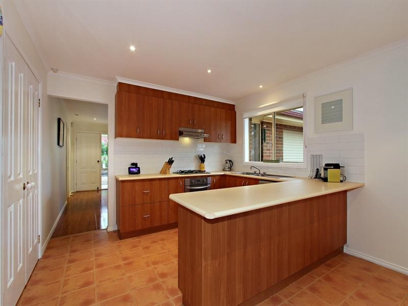 58 MULDURI Crescent, Croydon South VIC 3136