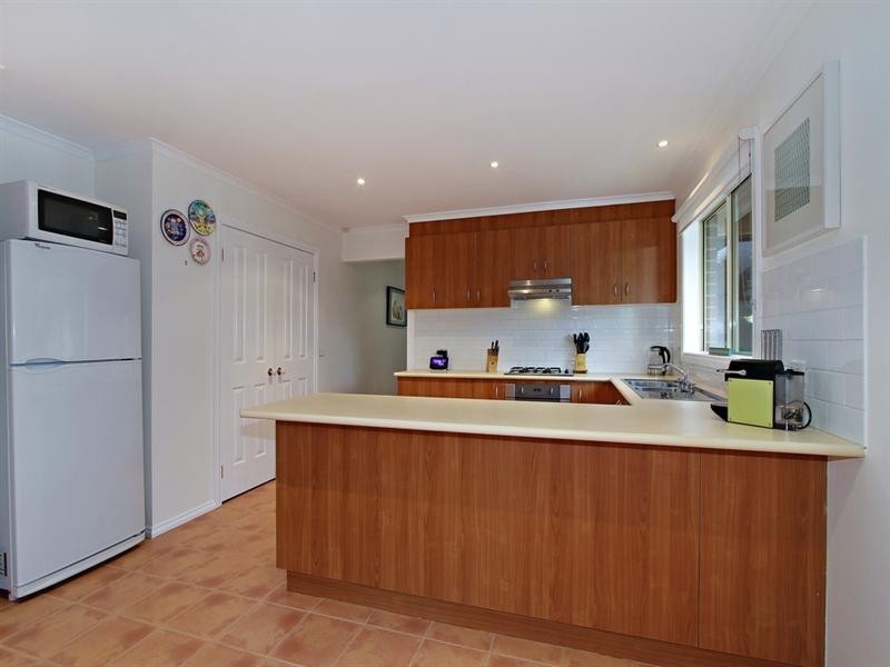 58 MULDURI Crescent, Croydon South VIC 3136