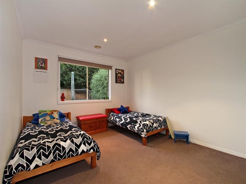 58 MULDURI Crescent, Croydon South VIC 3136