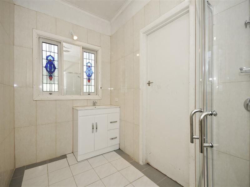 76 Lincoln Road, Croydon VIC 3136