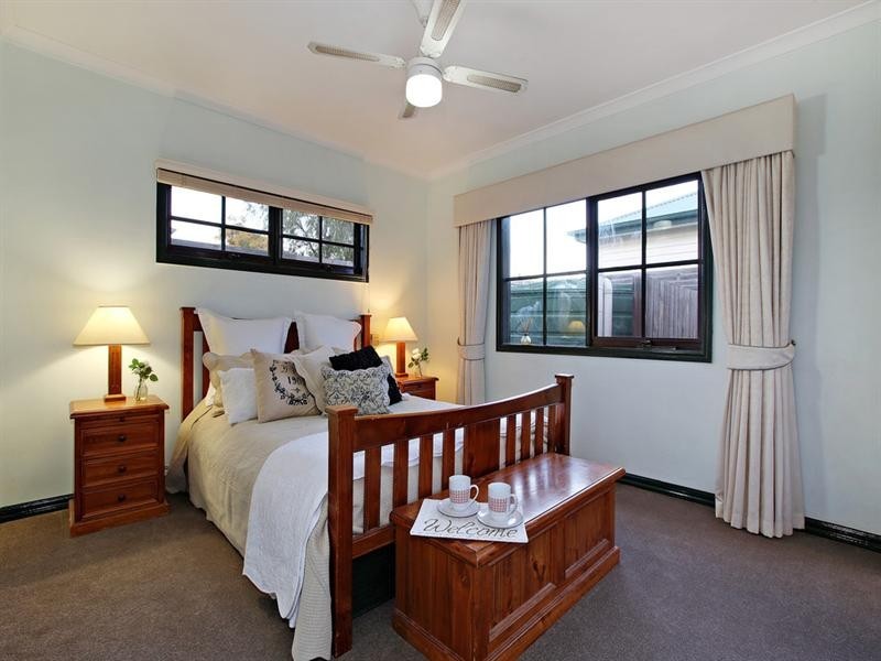 13 JESMOND Road, Croydon VIC 3136