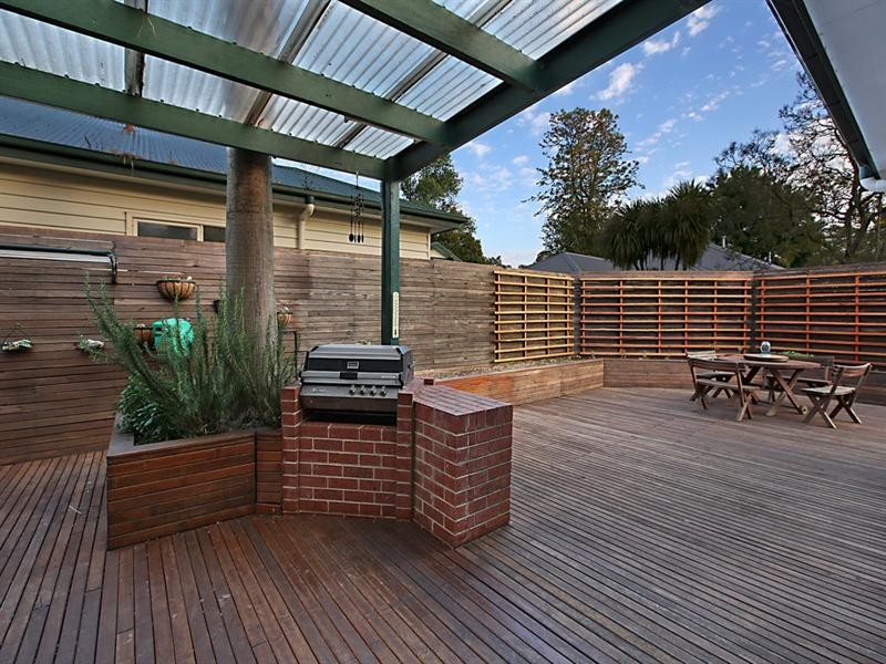 13 JESMOND Road, Croydon VIC 3136