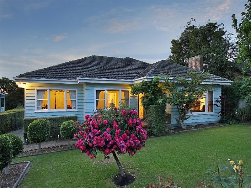 19 Donald Street, Croydon VIC 3136