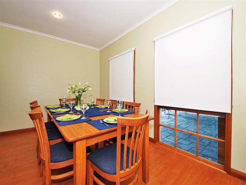 42 NANGATHAN Way, Croydon Hills VIC 3136