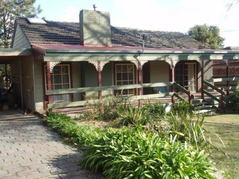 15 Plumer Street, Croydon VIC 3136