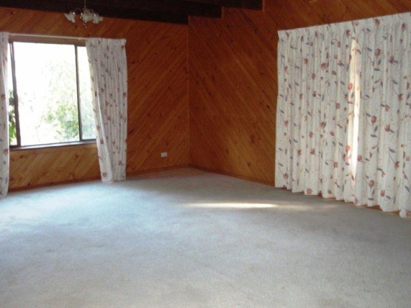 15 Plumer Street, Croydon VIC 3136