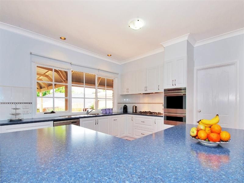 7 The Loch, Croydon Hills VIC 3136