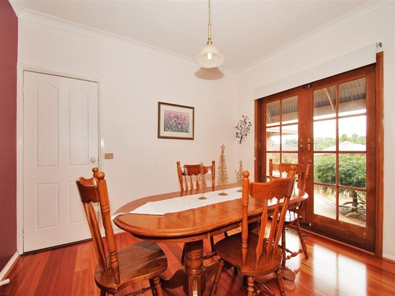 7 The Loch, Croydon Hills VIC 3136