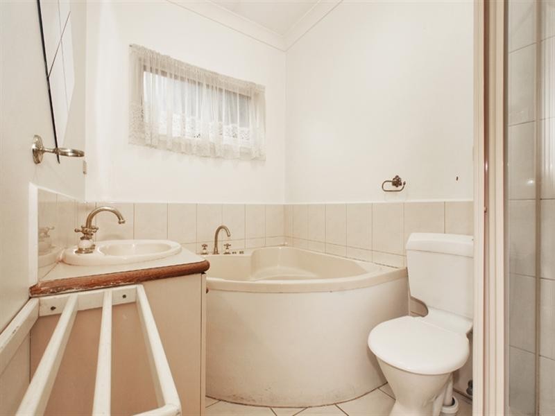 7 The Loch, Croydon Hills VIC 3136