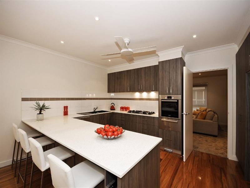 16 GLENDALE Court, Kilsyth VIC 3137