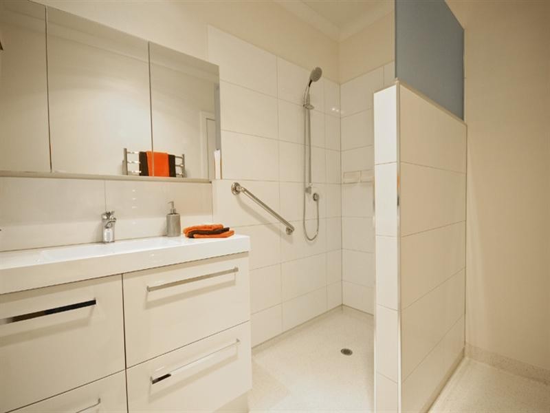 16 GLENDALE Court, Kilsyth VIC 3137