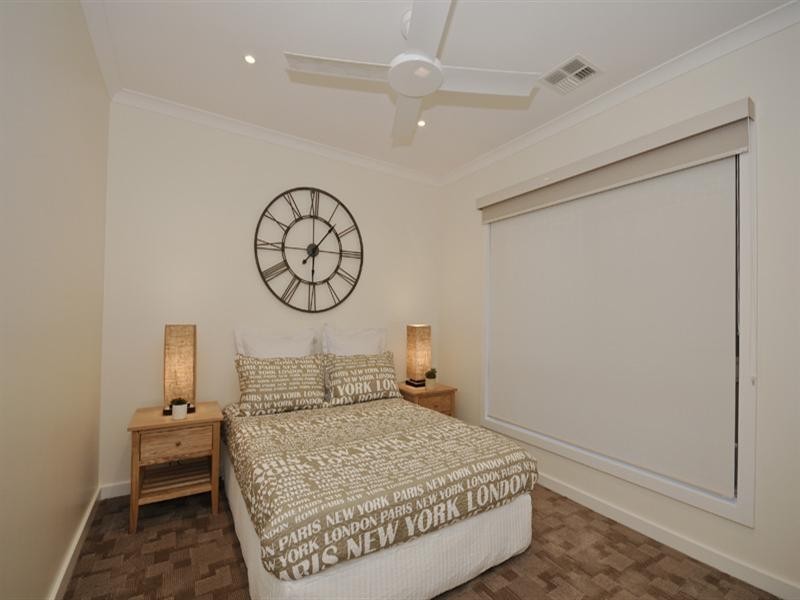 16 GLENDALE Court, Kilsyth VIC 3137