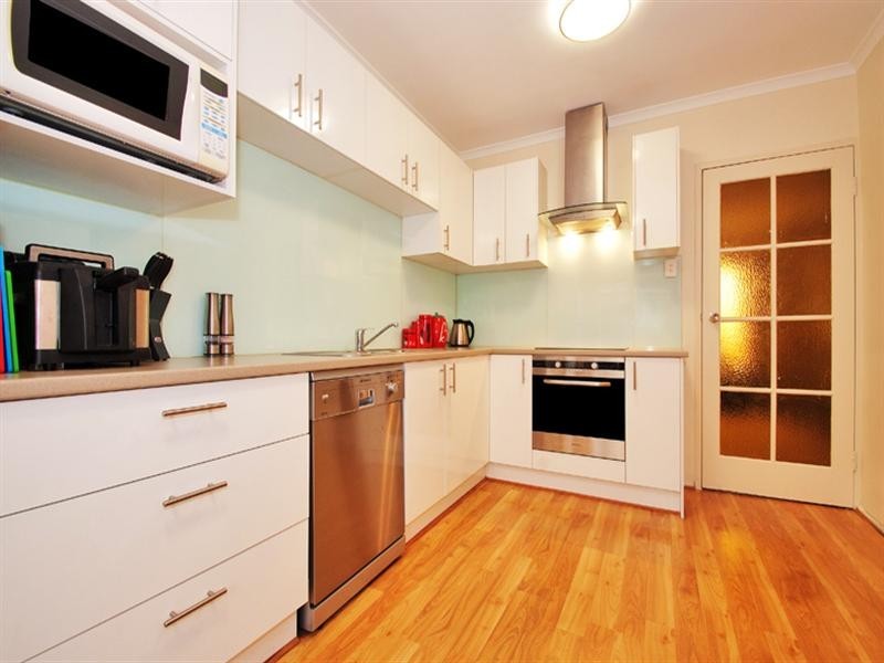 2/6 Landale Avenue, Croydon VIC 3136