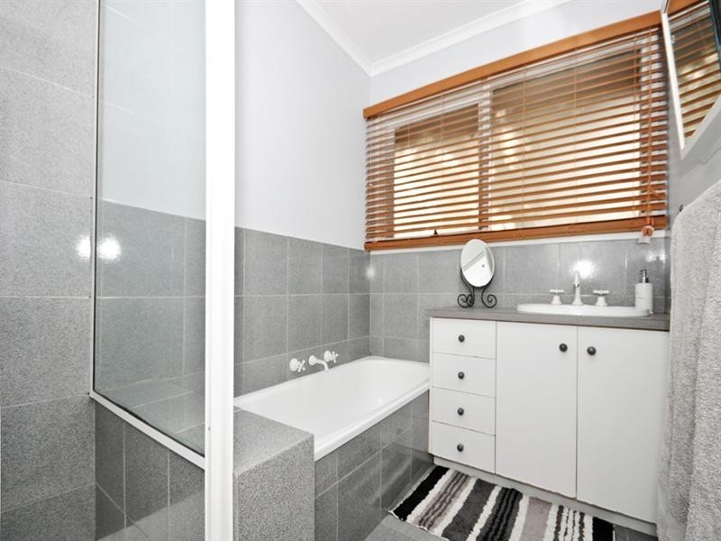 10 SUSANS Court, Croydon North VIC 3136